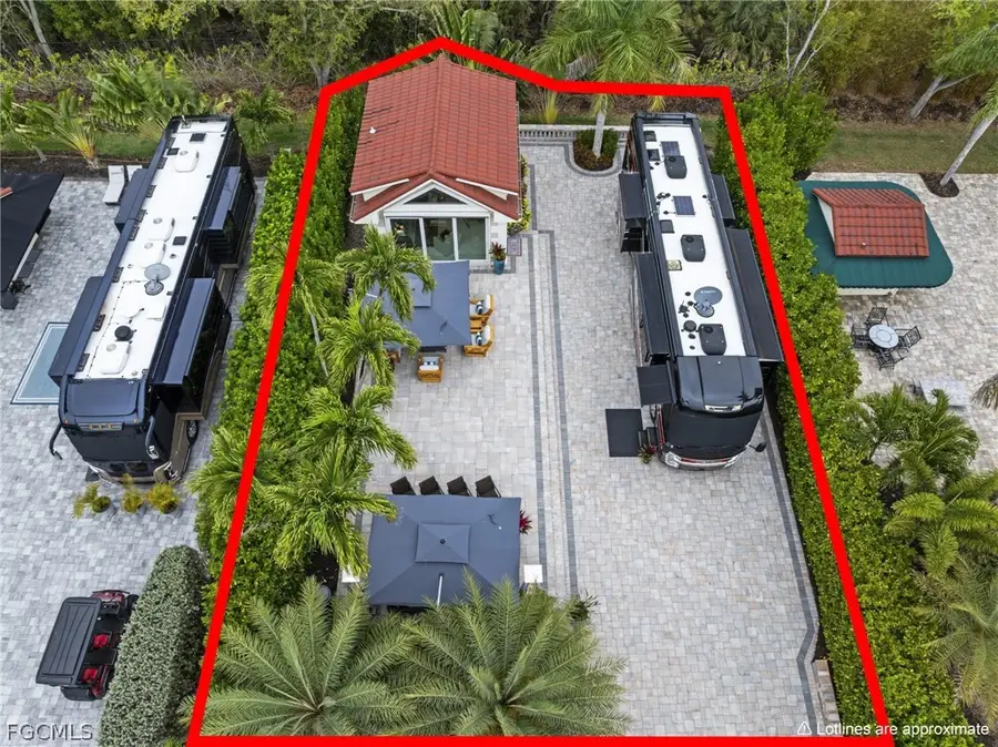 4706 Southern Breeze Drive, Naples, FL 34114 - #2