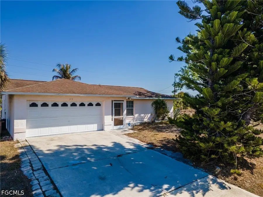 315 NW 7th Terrace, Cape Coral, FL 33993 - #2