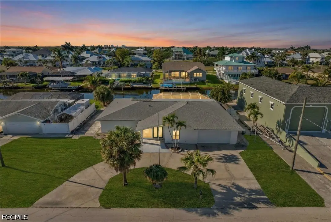 6401 Plumosa Avenue, Fort Myers, FL 33908 - #1