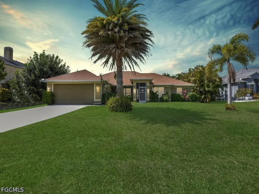 2216 SW 8th Court, Cape Coral, FL 33991 - #2