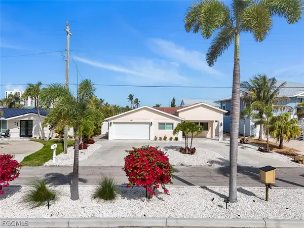 107 Albatross Street, Fort Myers Beach, FL 33931