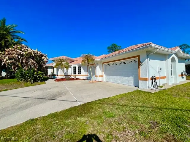 914 Mcarthur Avenue, Lehigh Acres, FL 33936 - #2