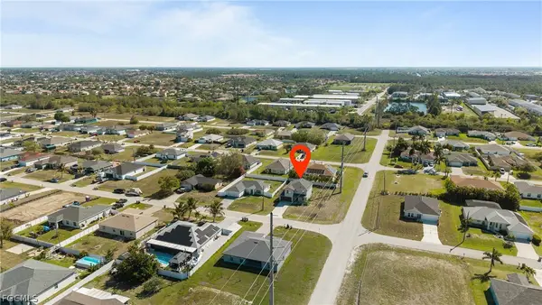 2719 NE 6th Place, Cape Coral, FL 33909