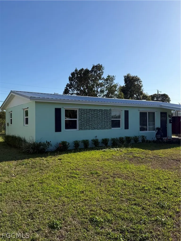 538 W Alverdez Avenue, Clewiston, FL 33440 - #3