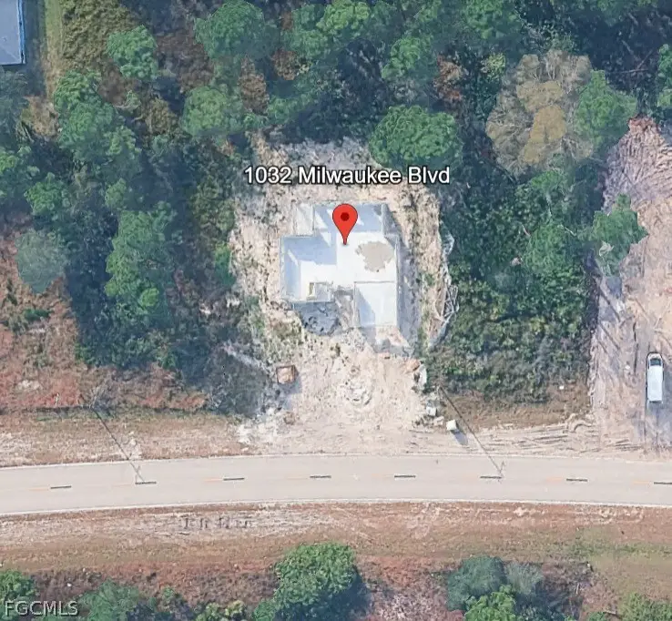 1032 Milwaukee Boulevard, Lehigh Acres, FL 33974 - #2