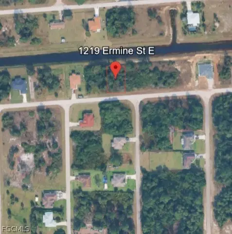 1219 Ermine Street E, Lehigh Acres, FL 33974