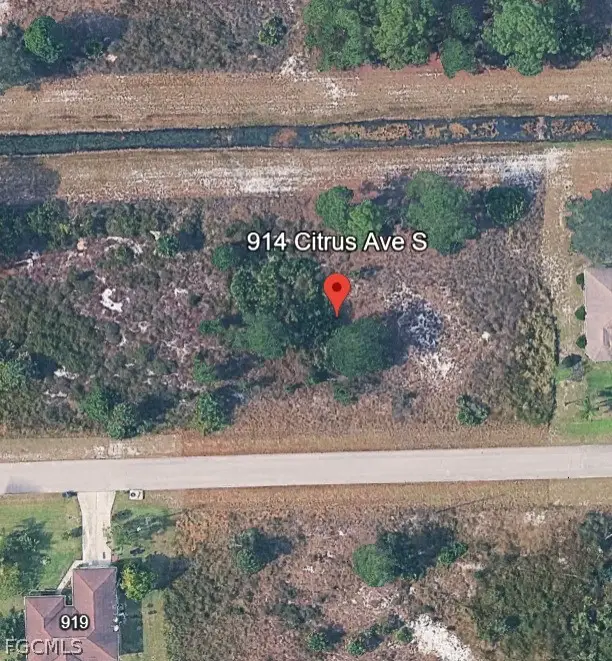 914 Citrus Avenue S, Lehigh Acres, FL 33974 - #3