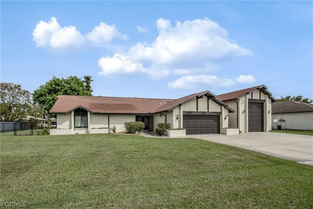1209 SE 19th Street, Cape Coral, FL 33990 - #1
