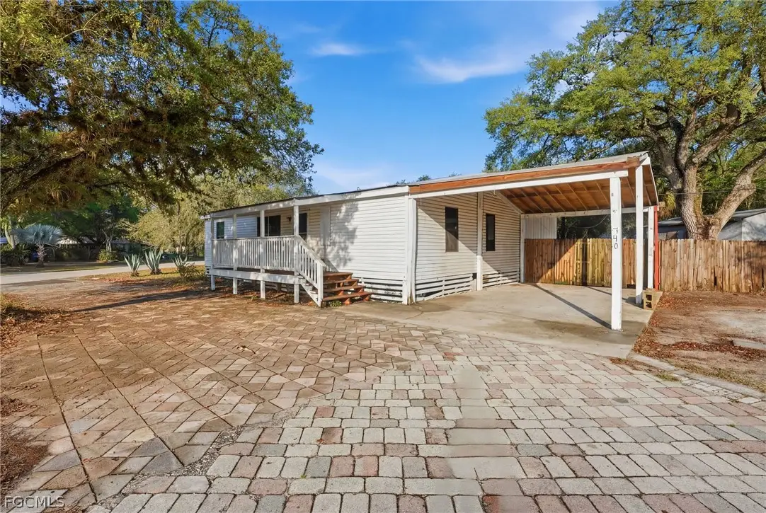 740 Bennett Avenue, Labelle, FL 33935 - #1