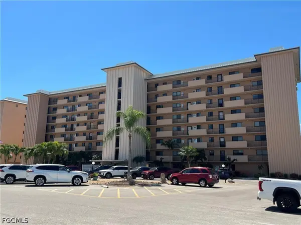 4260 SE 20th Place #801, Cape Coral, FL 33904