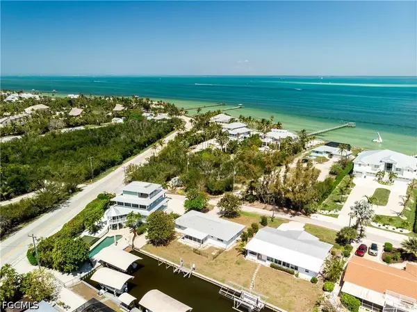 7815 Bocilla Lane, Bokeelia, FL 33922