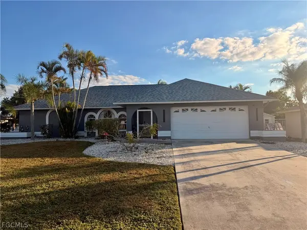 402 SE 8th Street, Cape Coral, FL 33990
