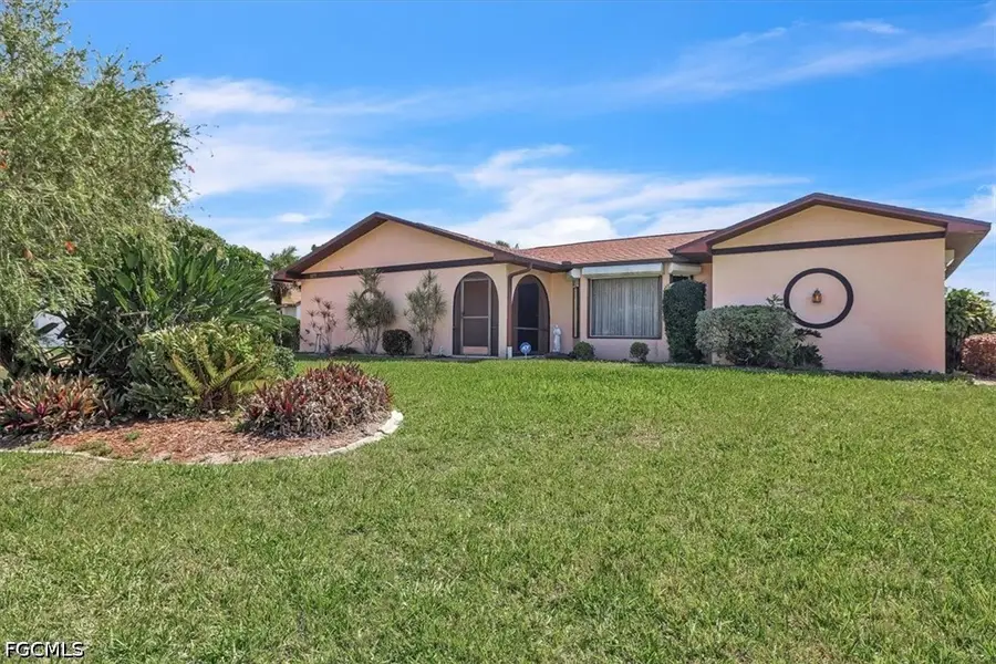 6070 Anchorline Court, North Fort Myers, FL 33917 - #2