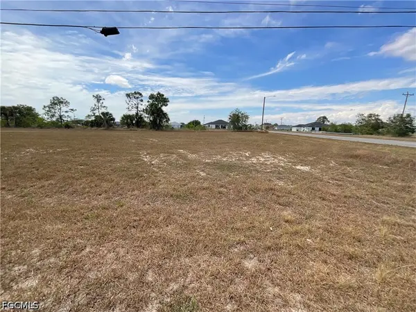 1911 NE 42nd Street, Cape Coral, FL 33909