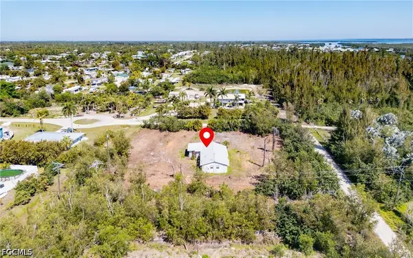 5427 Easy Street, Bokeelia, FL 33922