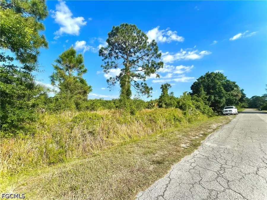 18 Roosevelt Avenue, Lehigh Acres, FL 33936 - #2