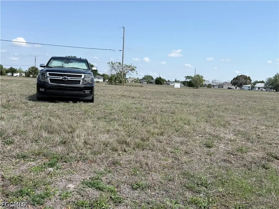 1117 NE 7th Street, Cape Coral, FL 33909 - #2