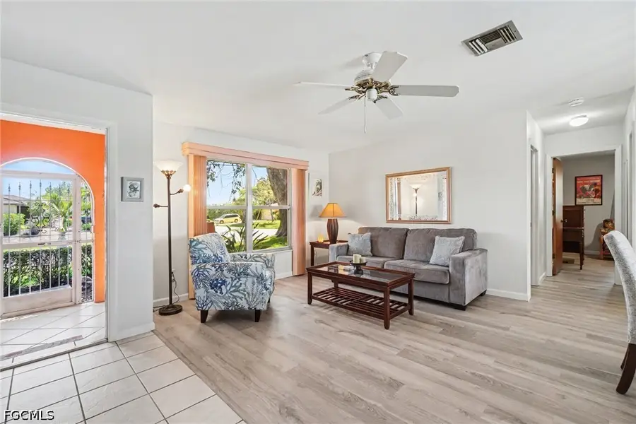 3310 SE 6th Place, Cape Coral, FL 33904 - #3