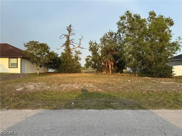 3031 NW 16th Place, Cape Coral, FL 33993