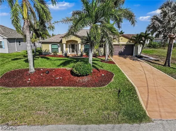 211 NW 26th Avenue, Cape Coral, FL 33993