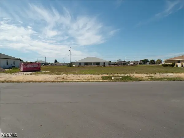 1816 NE 8th Place, Cape Coral, FL 33909