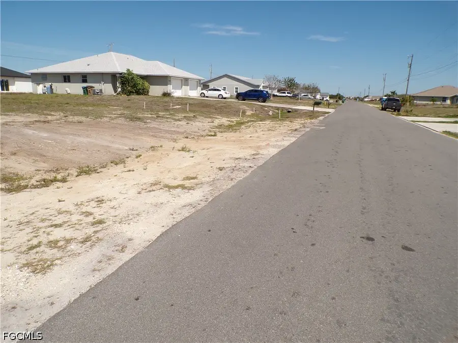 825 NE 15th Lane, Cape Coral, FL 33909 - #2