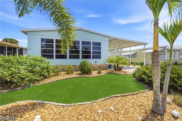 726 Knotty Pine Circle, North Fort Myers, FL 33917