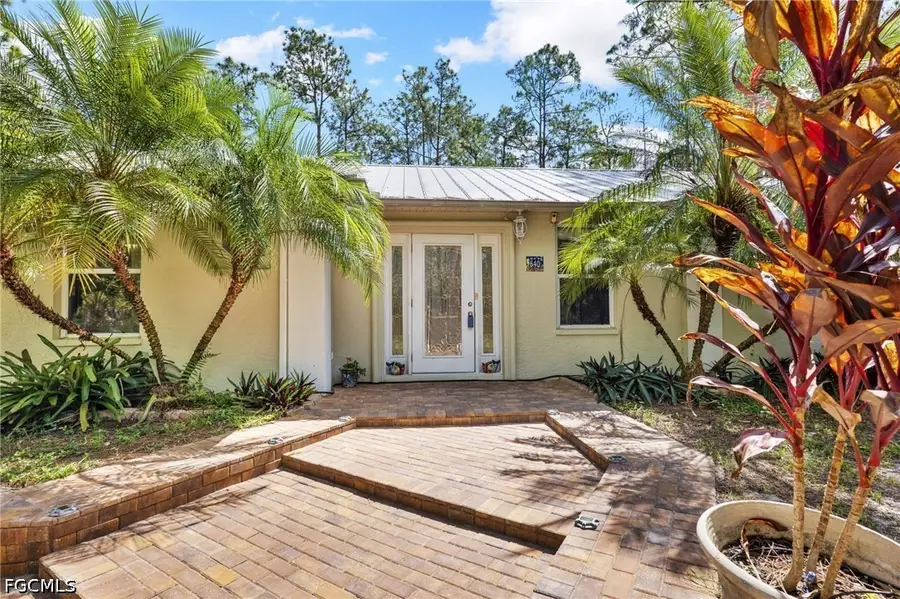 640 Desoto Boulevard S, Naples, FL 34117 - #3