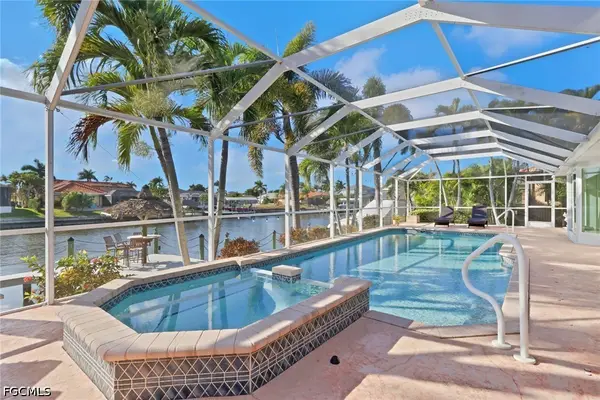 2562 SW 27th Place, Cape Coral, FL 33914