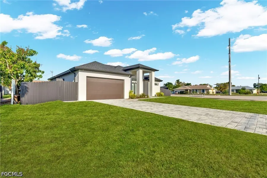 2 SE 20th Court, Cape Coral, FL 33990 - #3