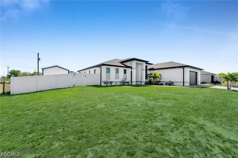 523 NW 16th Place, Cape Coral, FL 33993 - #2