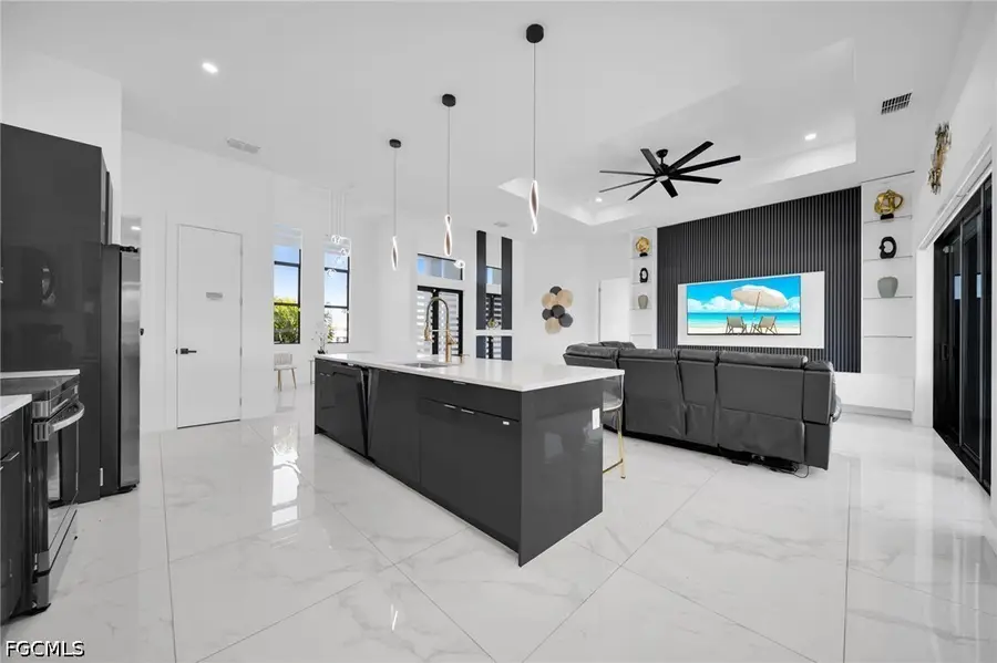 523 NW 16th Place, Cape Coral, FL 33993 - #3