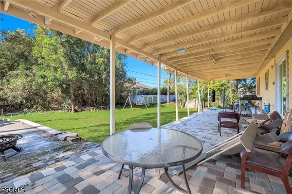 8362 Bamboo Road, Fort Myers, FL 33967
