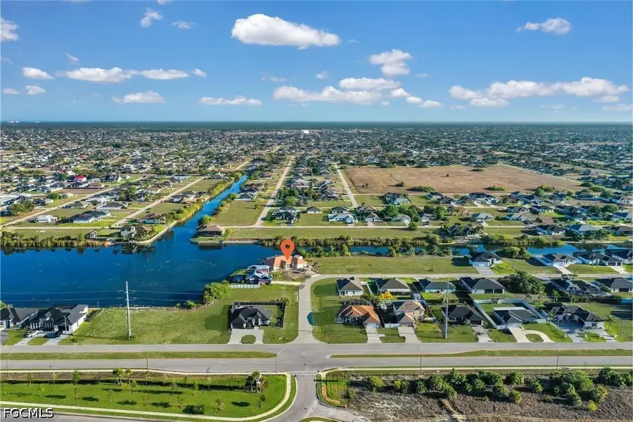 814 NW 11th Place, Cape Coral, FL 33993 - #3