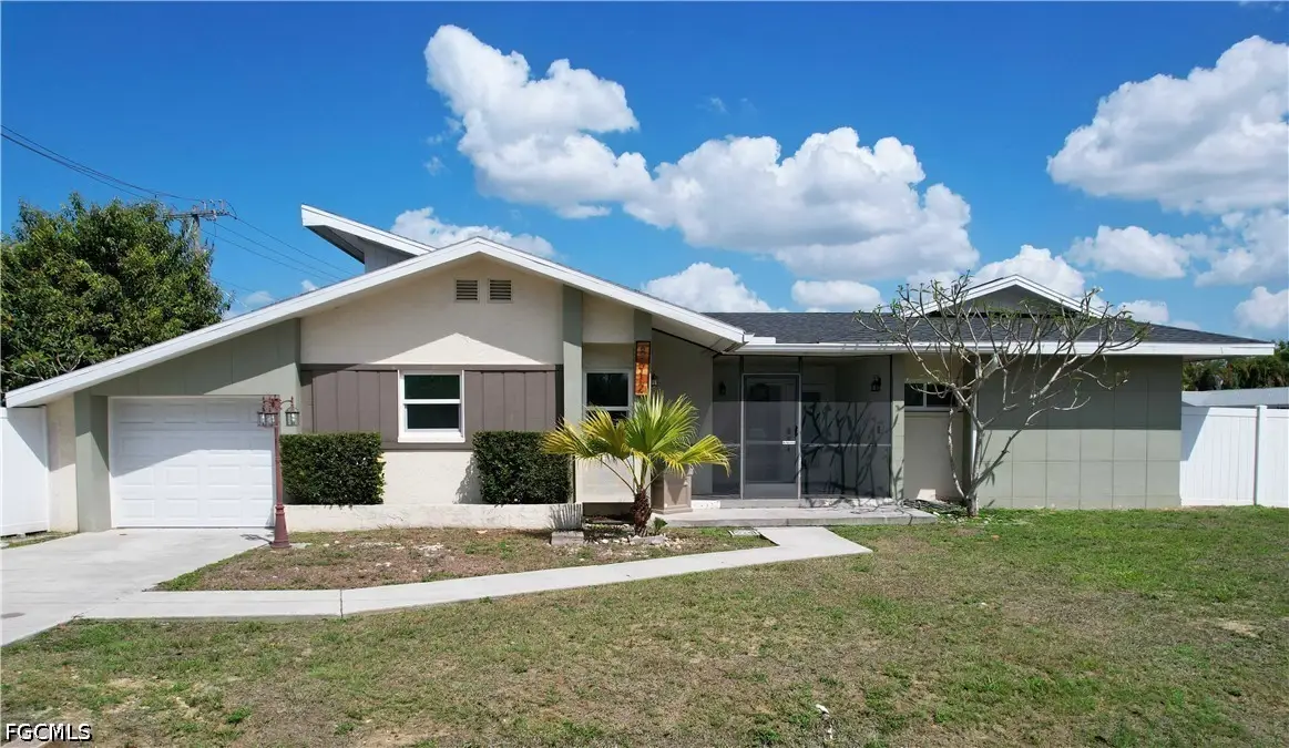 8512 Chatham Street, Fort Myers, FL 33907 - #1