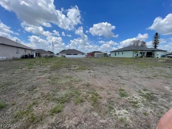 2118 NE 23rd Place, Cape Coral, FL 33909