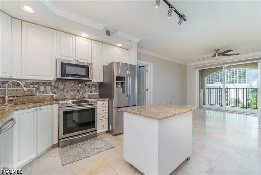 2825 Palm Beach Boulevard #614, Fort Myers, FL 33916 - #3