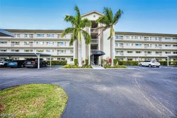 14871 Hole In 1 Circle #205, Fort Myers, FL 33919