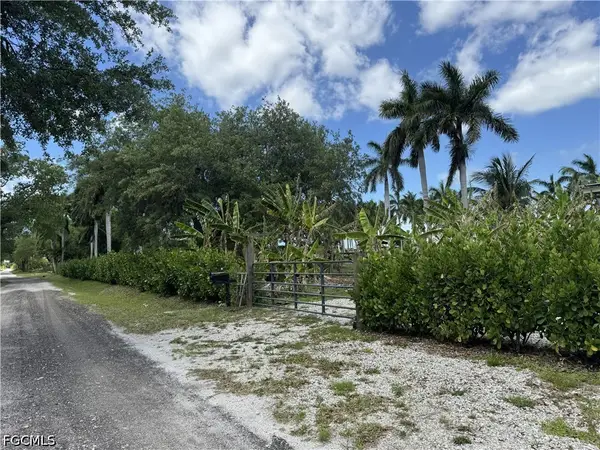 13641 Ficus Tree Lane, Bokeelia, FL 33922