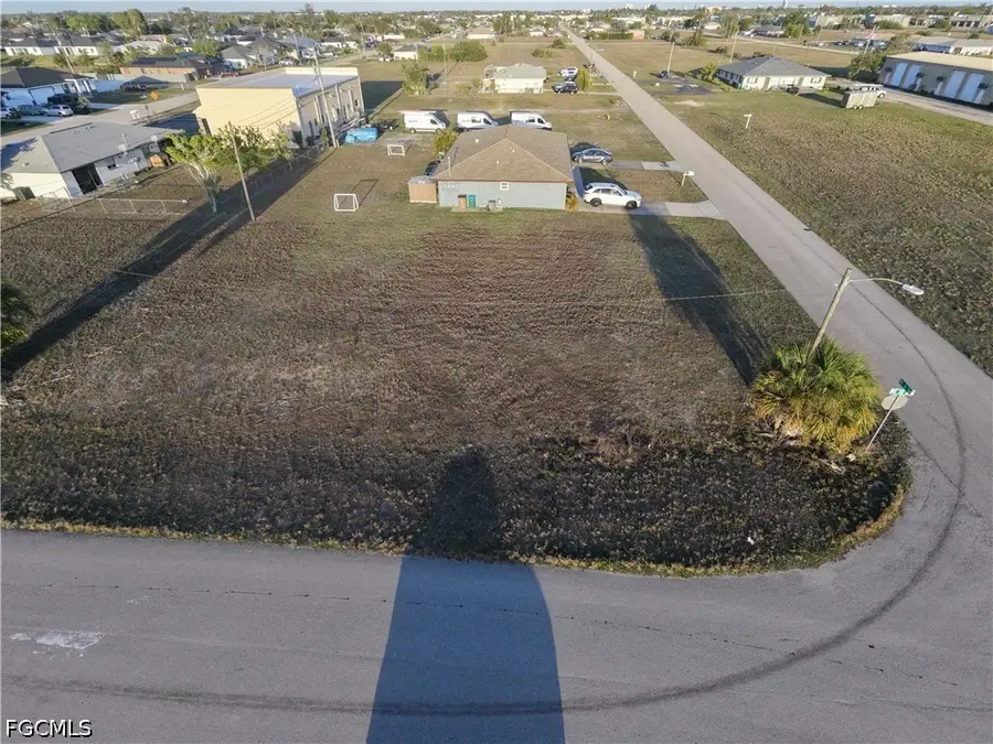 1001 NE 8th Terrace, Cape Coral, FL 33909 - #3