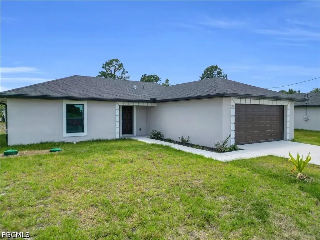 604 W 17th Street, Lehigh Acres, FL 33972 - #1