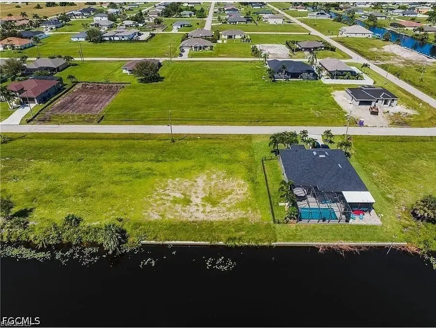 301 NW 26th Place, Cape Coral, FL 33993 - #2