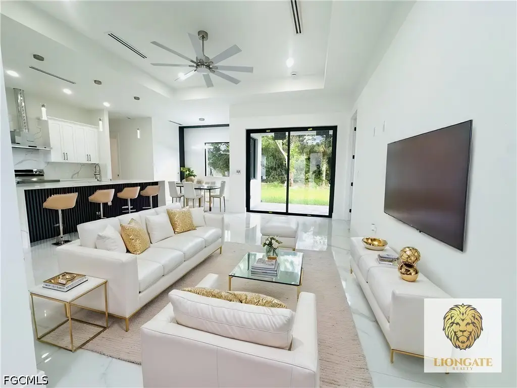 1221 Milwaukee Boulevard, Lehigh Acres, FL 33974 - #1