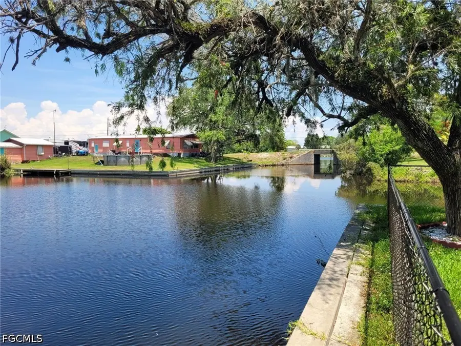 1104 Gulf Street, Moore Haven, FL 33471 - #2