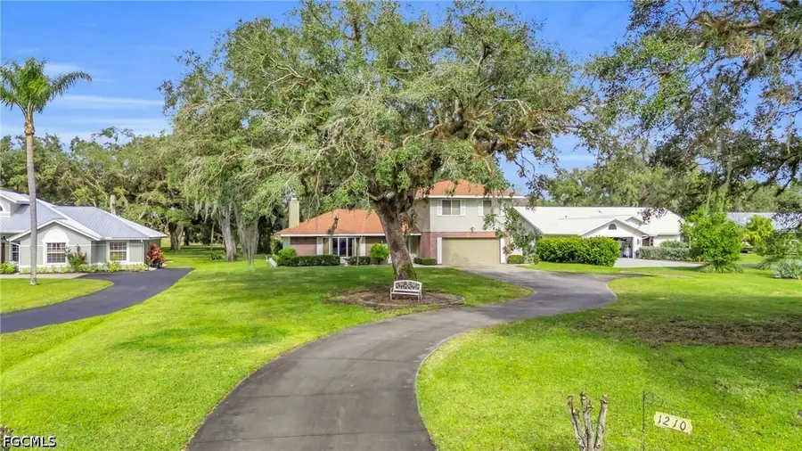 1210 Riverbend Drive, Labelle, FL 33935 - #3