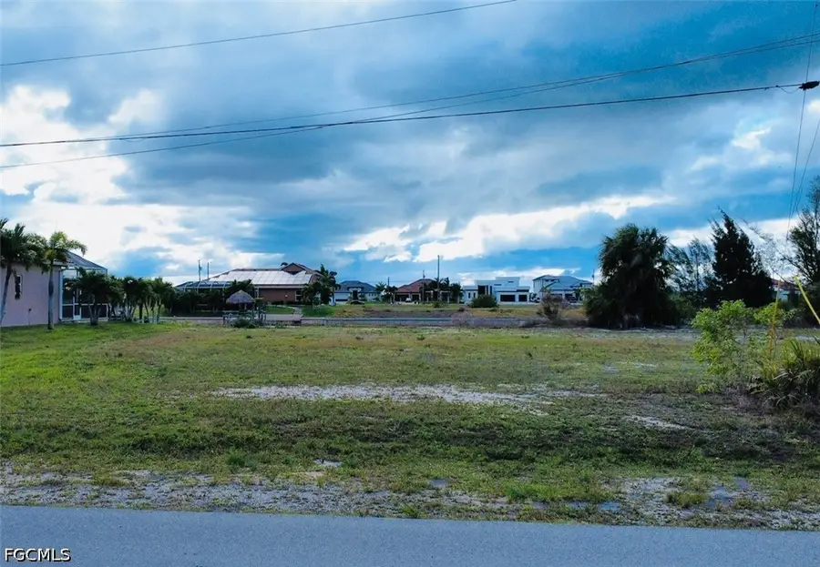 2850 NW 46th Avenue, Cape Coral, FL 33993 - #2