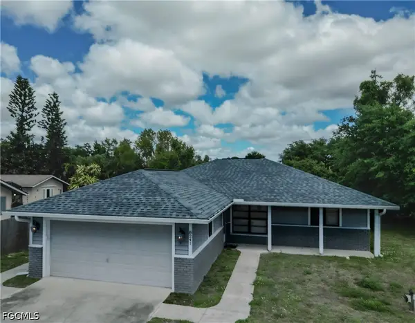 8241 Harrisburg Drive, Fort Myers, FL 33967
