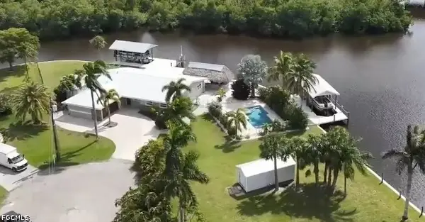 416 Seaworthy Road, North Fort Myers, FL 33903