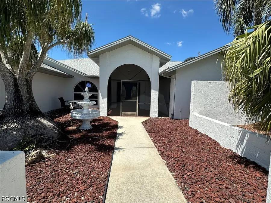 1922 SE 10th Place, Cape Coral, FL 33990 - #2