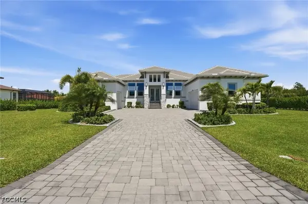 8590 Belle Meade Drive, Fort Myers, FL 33908